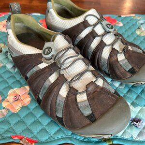 Merrell Caper Bracken Lace Walking Hiking Shoes Size 7